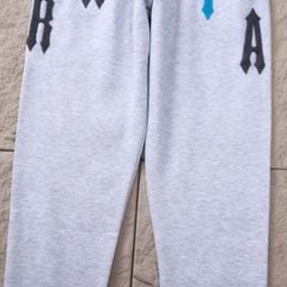 Trapstar Irongate Arch Chenille 2.0 Joggers in Grey/Blue - Picture 2 of 8